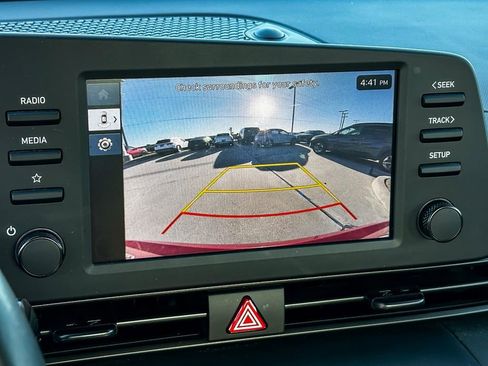 Used 2025 Hyundai Elantra Sport image 23