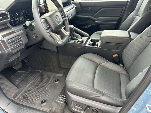 Used 2026 Toyota 4Runner TRD Off-Road Premium AWD/4WD image 13