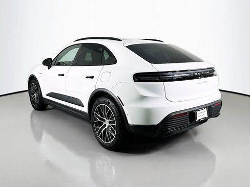 Certified 2025 Porsche Macan 4S Electric image 3