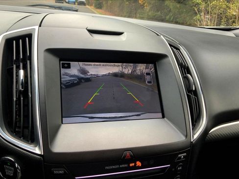 Used 2019 Ford Edge ST w/ Cold Weather Package image 27