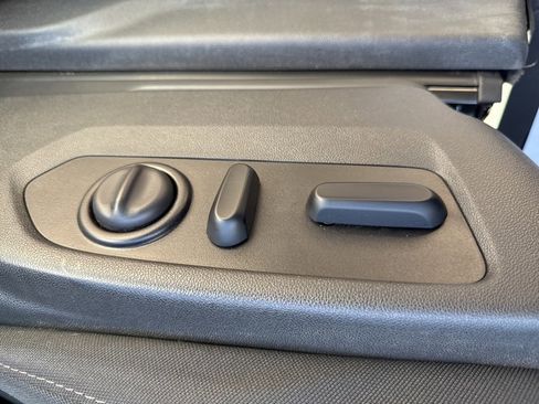 Used 2021 GMC Sierra 1500 Elevation w/ Preferred Package image 26