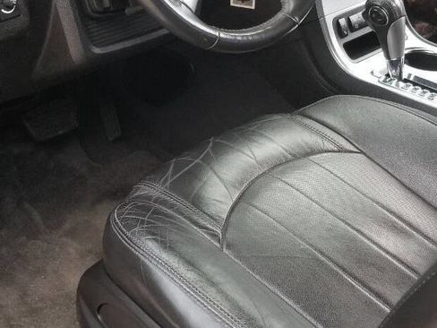 Used 2010 GMC Acadia SLT w/ Technology Package image 6