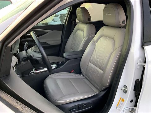 Used 2024 Buick Envista Avenir image 9