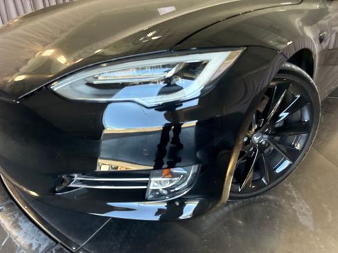 Used 2019 Tesla Model S 100D AWD/4WD image 8