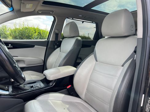 Used 2019 Kia Sorento SX w/ SX Touring Package AWD/4WD image 13