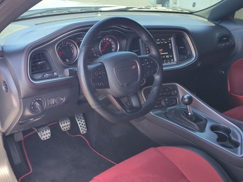 Used 2022 Dodge Challenger R/T Scat Pack RWD image 10