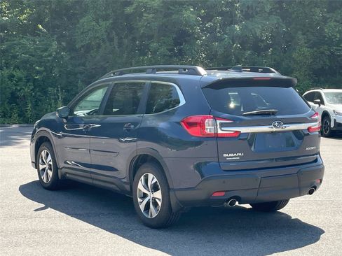 Used 2024 Subaru Ascent Premium w/ Convenience Package AWD/4WD image 3