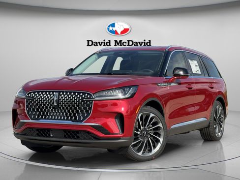 New 2026 Lincoln Aviator Reserve RWD image 2