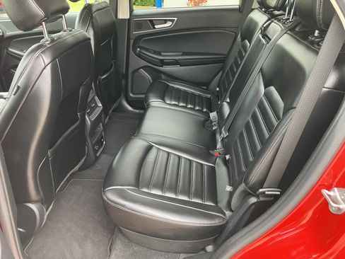 Used 2022 Ford Edge SEL w/ Convenience Package image 15