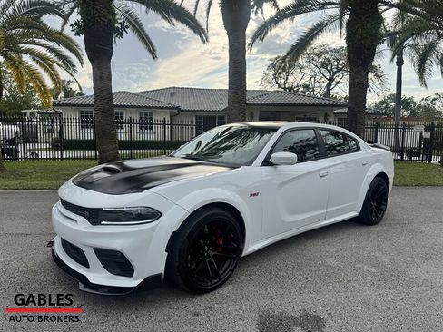 Used 2022 Dodge Charger Scat Pack RWD image 11