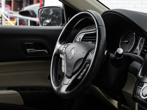 Used 2017 Acura ILX image 12