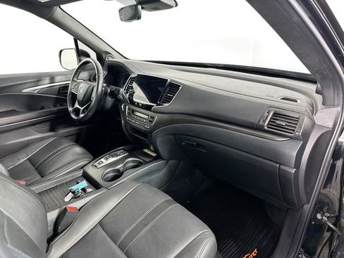 Used 2023 Honda Passport TrailSport image 31
