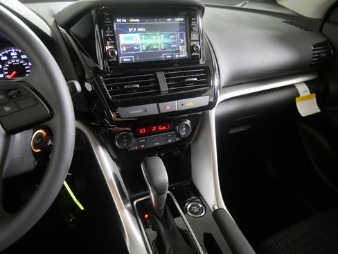 New 2025 Mitsubishi Eclipse Cross ES image 5