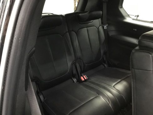 Used 2021 Jeep Grand Cherokee L Overland w/ Luxury Tech Group IV image 19