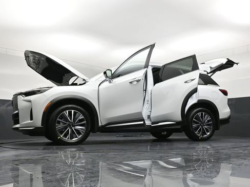 New 2026 INFINITI QX60 Luxe w/ Cargo Package image 39