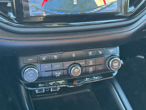 Used 2024 Dodge Durango GT image 19
