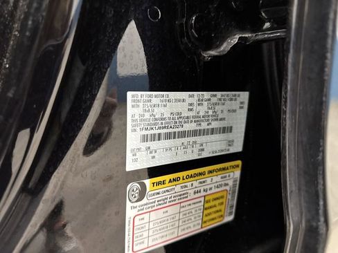 Used 2024 Ford Expedition Max XLT image 43