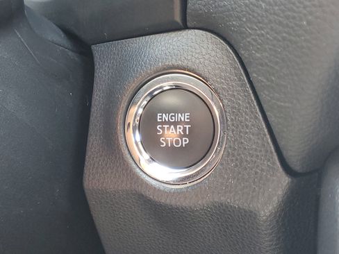 Certified 2025 Toyota RAV4 XLE w/ Convenience Package FWD image 32