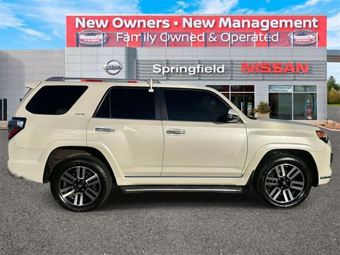 Used 2019 Toyota 4Runner 4WD image 4