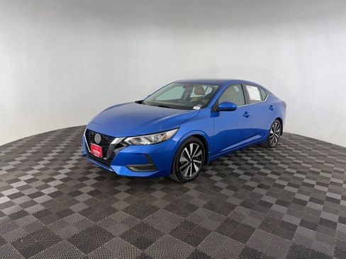 Used 2022 Nissan Sentra SV w/ SV Premium Package image 3