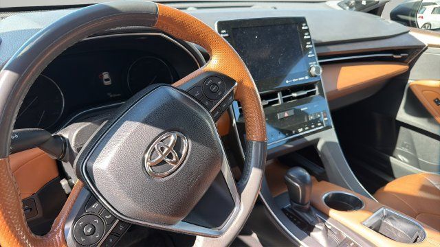 Used 2019 Toyota Avalon Limited w/ All Weather Liner Package FWD image 15