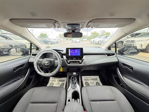 Used 2025 Toyota Corolla LE FWD image 26