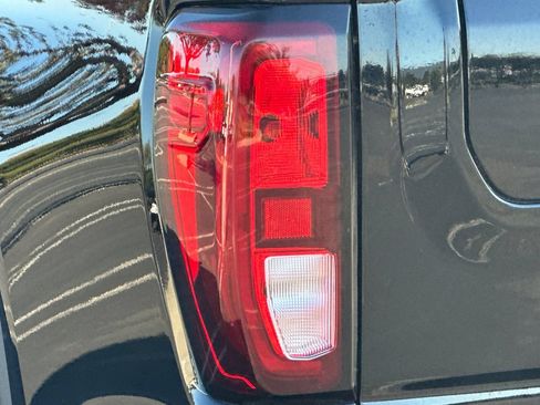 Used 2025 GMC Sierra 1500 Elevation AWD/4WD image 46