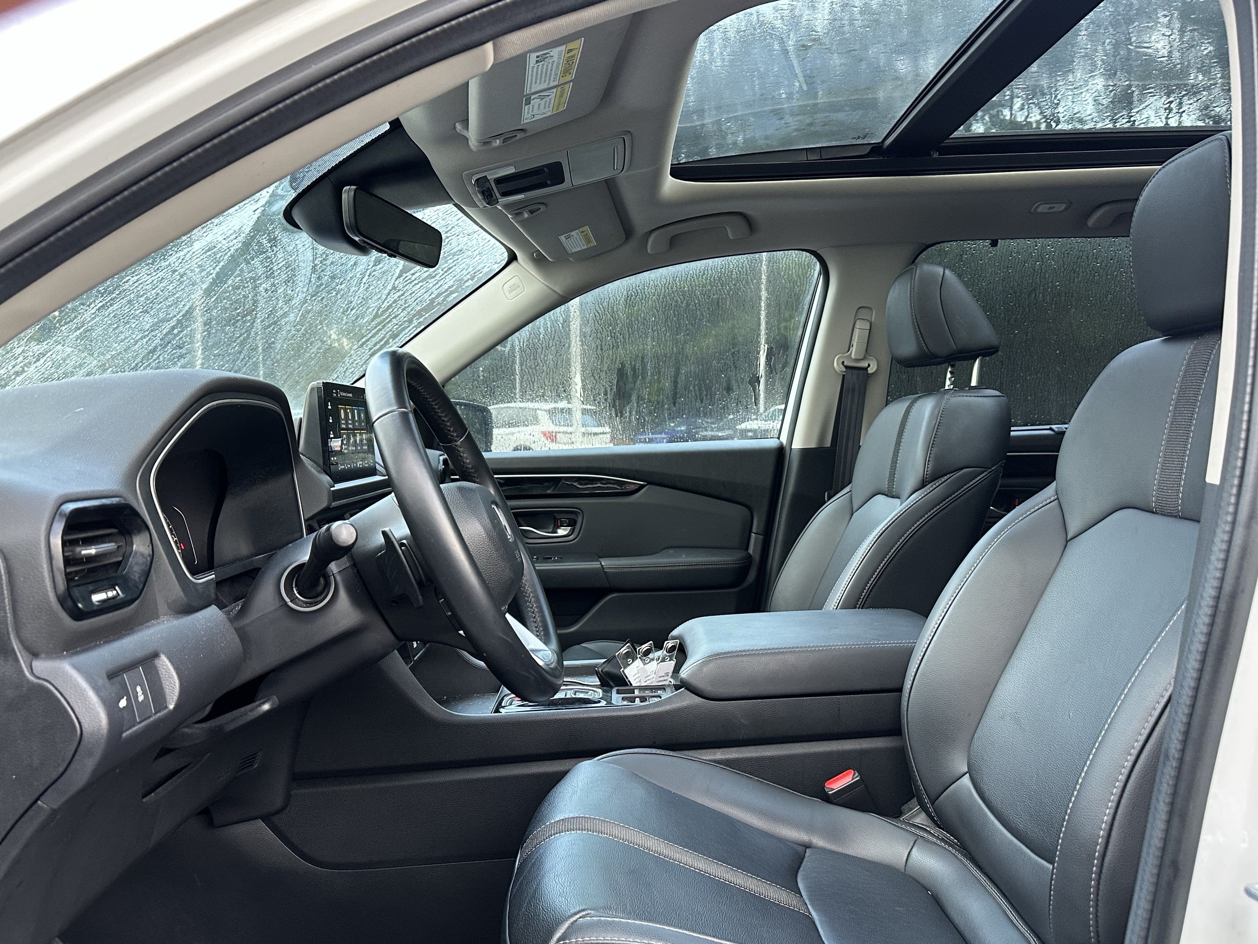 Used 2024 Honda Pilot Touring image 7