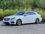 Used 2016 Mercedes-Benz E 350 4MATIC Sedan image 4