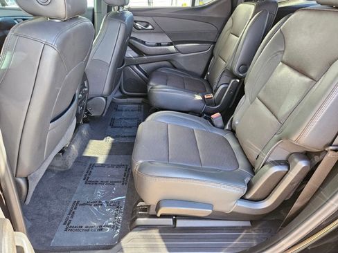 Used 2023 Chevrolet Traverse High Country image 24