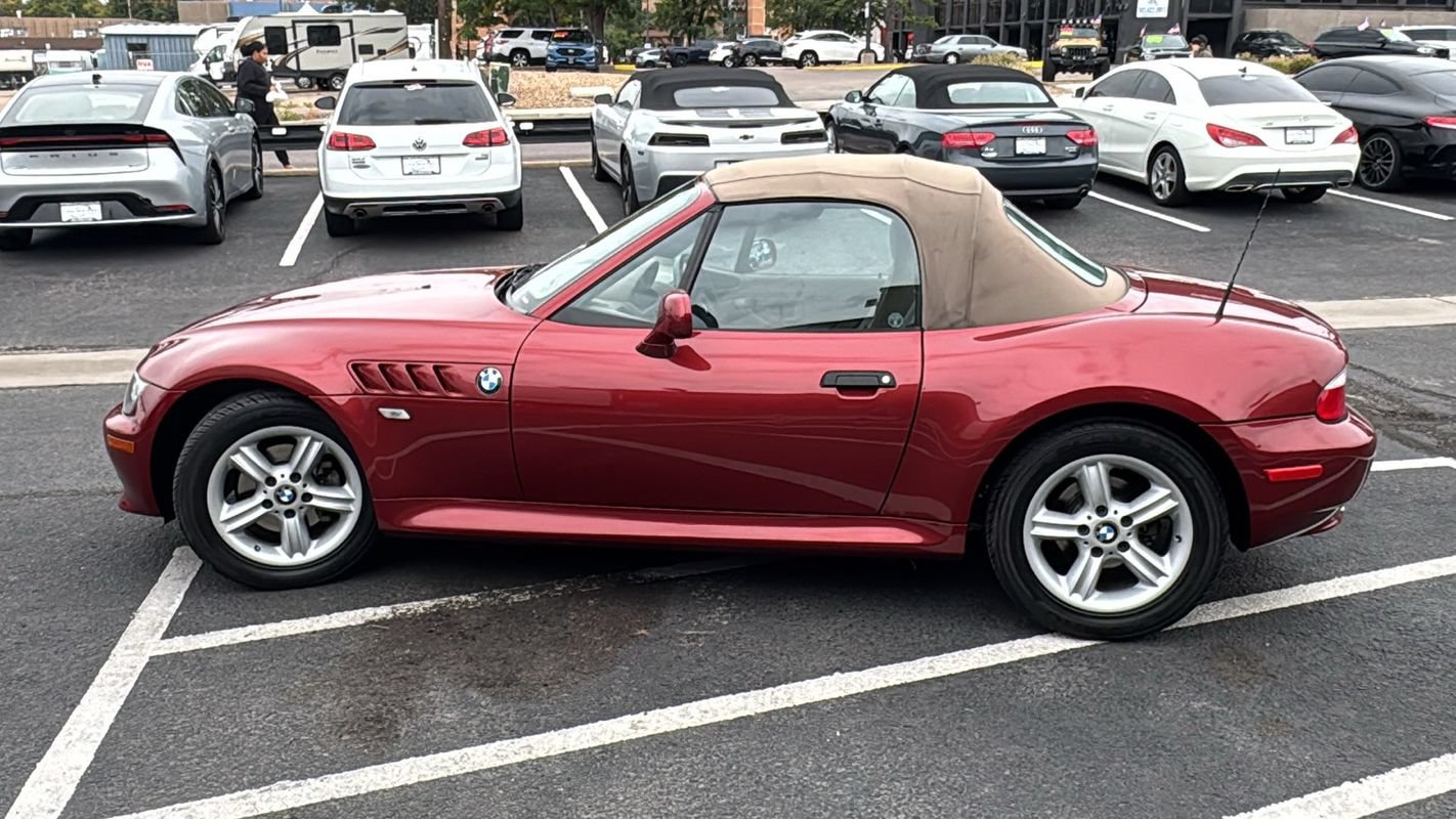 Used 2001 BMW Z3 2.5i RWD image 12