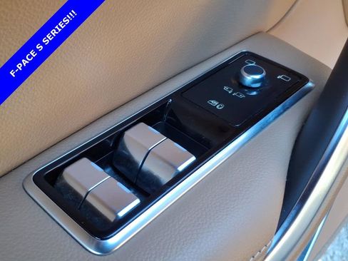 Used 2021 Jaguar F-PACE S image 12