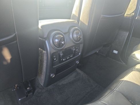 Used 2005 HUMMER H2 SUT w/ Preferred Equipment Group image 15