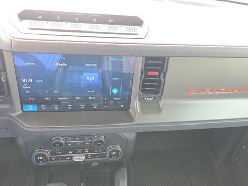 Used 2025 Ford Bronco Raptor w/ Interior Carbon Fiber Pack AWD/4WD image 16