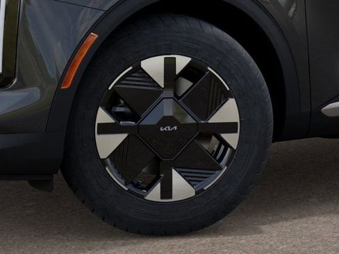 New 2026 Kia Sportage LX image 9