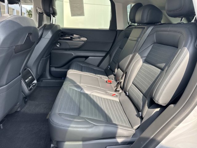 New 2026 Lincoln Nautilus Reserve AWD/4WD image 14