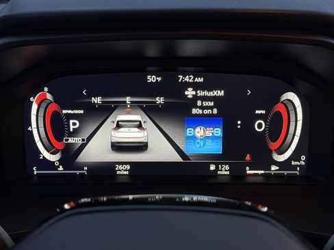 Used 2025 Nissan Rogue SL image 28