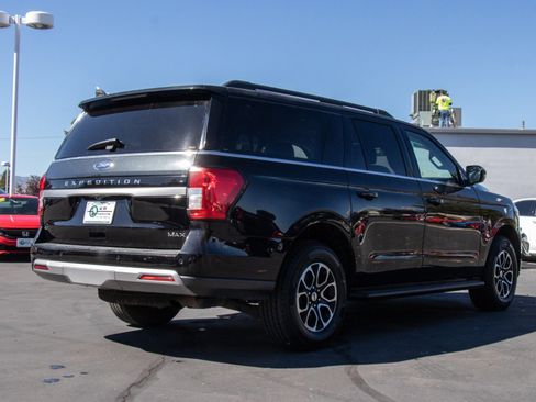 Used 2024 Ford Expedition Max XLT image 7