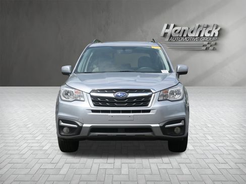 Used 2017 Subaru Forester 2.5i Limited w/ Popular Package #1 AWD/4WD image 3