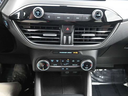 Used 2025 Ford Escape Active image 24