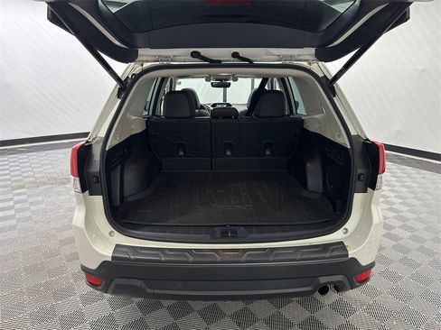 Used 2021 Subaru Forester Limited image 19