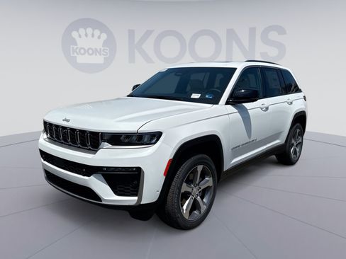 New 2026 Jeep Grand Cherokee Limited w/ Luxury Tech Group II AWD/4WD image 1