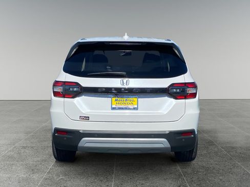 Used 2023 Honda Pilot EX-L image 4