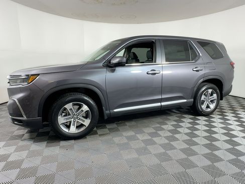 New 2025 Honda Pilot EX-L image 17
