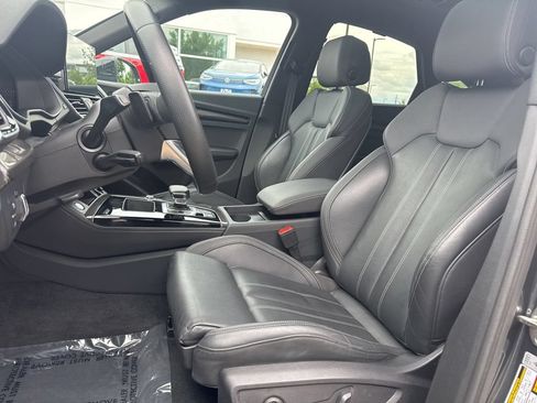 Used 2023 Audi SQ5 Premium Plus w/ Premium Plus Package AWD/4WD image 9