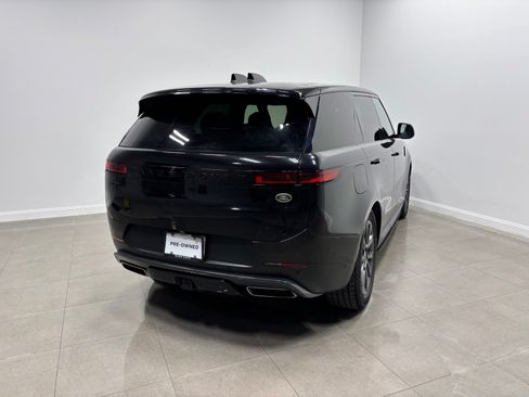 Used 2023 Land Rover Range Rover Sport SE AWD/4WD image 7