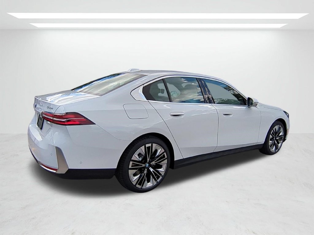 New 2027 BMW 530i w/ Premium Package RWD image 4