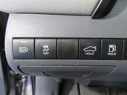 Used 2023 Toyota Camry LE image 17