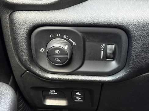 Used 2021 RAM 1500 Big Horn AWD/4WD image 20