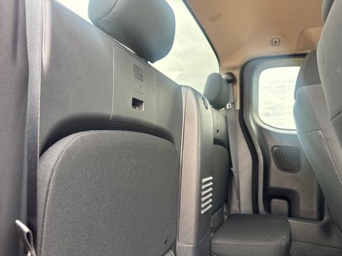 Used 2022 Nissan Frontier S w/ Technology Package RWD image 32
